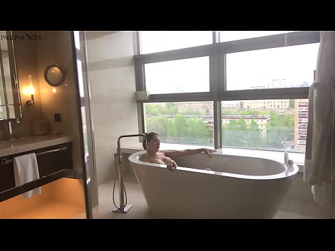 ❤️ Geweldige babe Hertstochtlik rukt har kut yn 'e badkeamer ☑ Fucking video  by ús fy.analytik24.ru ❤
